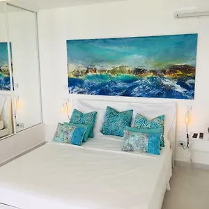  Appartement Studio Cozy Mélissa élégance - Guadeloupe , Le Gosier , Dampierre - Jacuzzi-spa Wellis Everest Premium Avec Pleine Vue - Océan à 180 Degrés